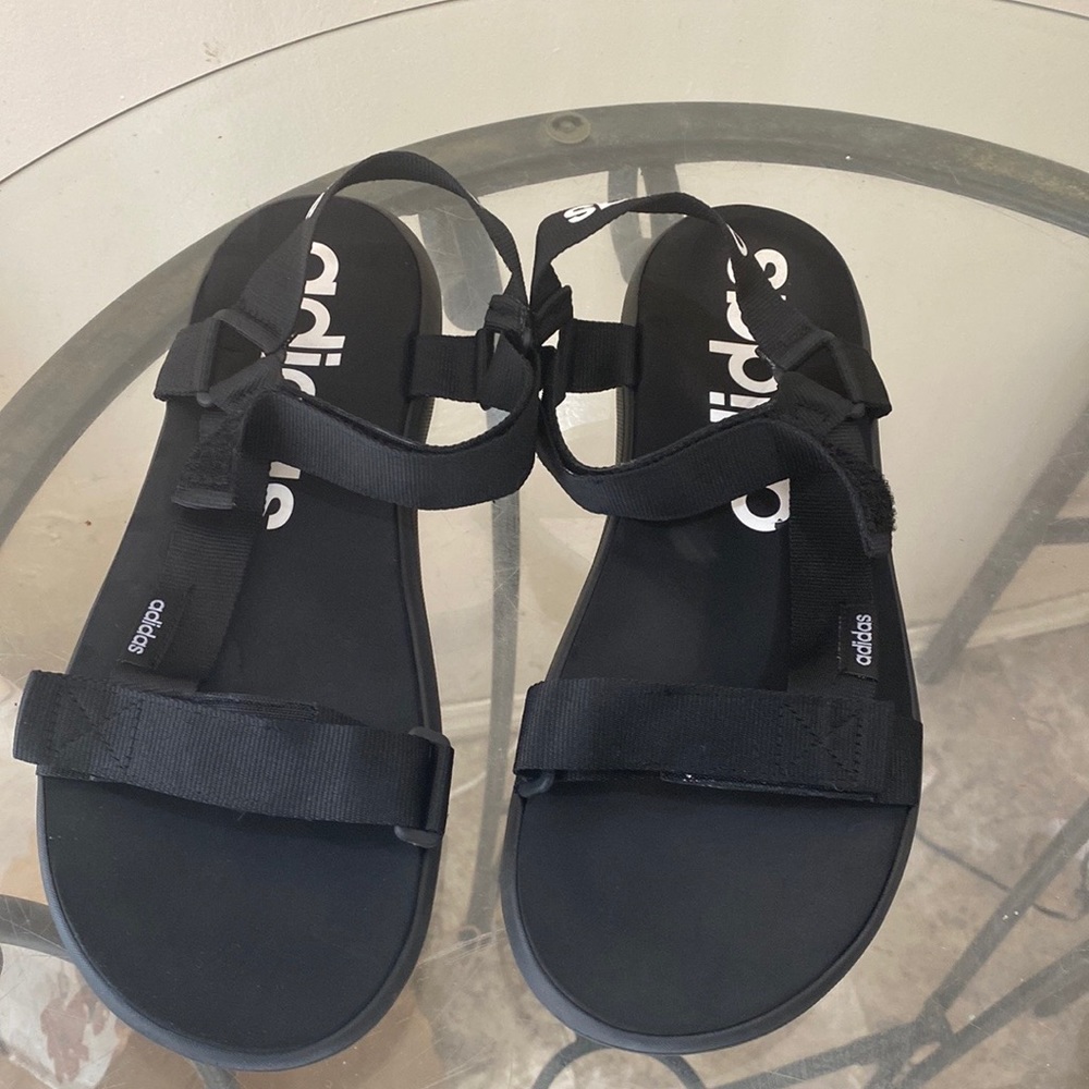 Men’s Adidas trap sandals